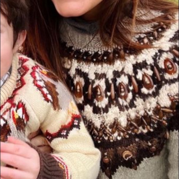 SEARCHING for this sweater - Picture 3 of 3